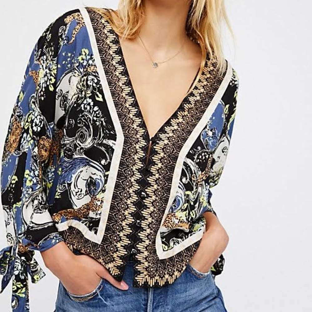 Free People Leopard Baroque Top XS Womens Blouse Tie Sleeve Boho Festival Artsy